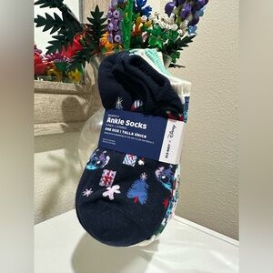 Old Navy Women's Ankle Socks - Disney 6 pairs